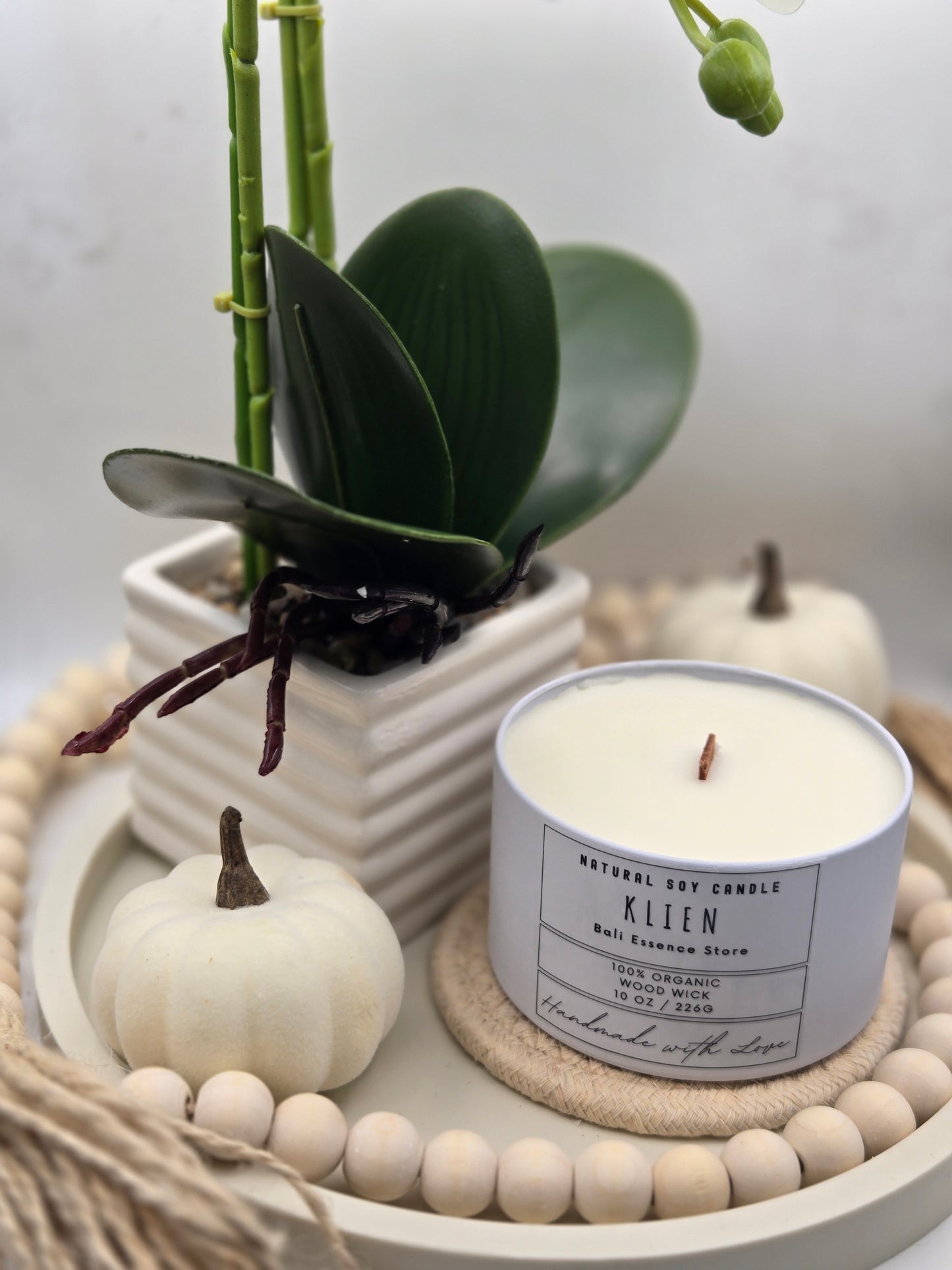 Klien 10oz Soy Candle - Bergamot, Lily, Amber, and Musk scents